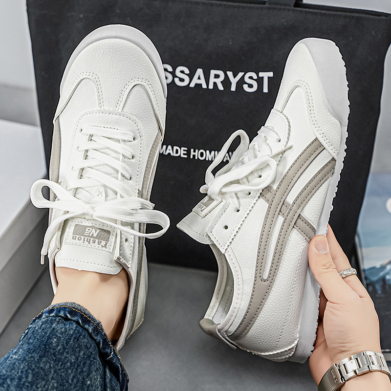 Sneakers di Marca alla Moda, S - Sports Equipment Brands recensione e prezzo
